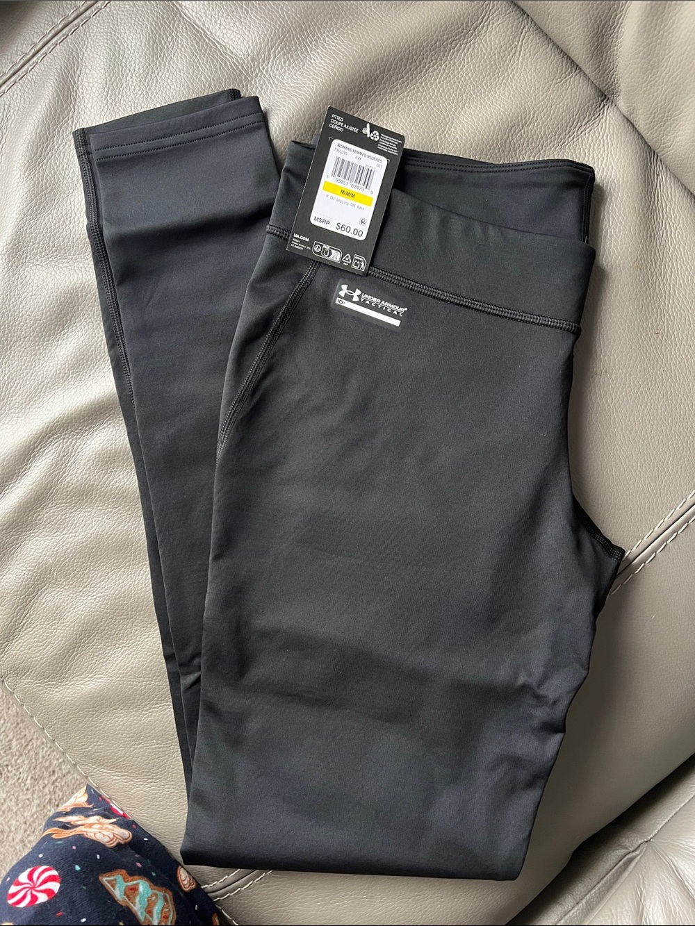 NWT! Under Armour Black Women’s Performance Leggings Medium